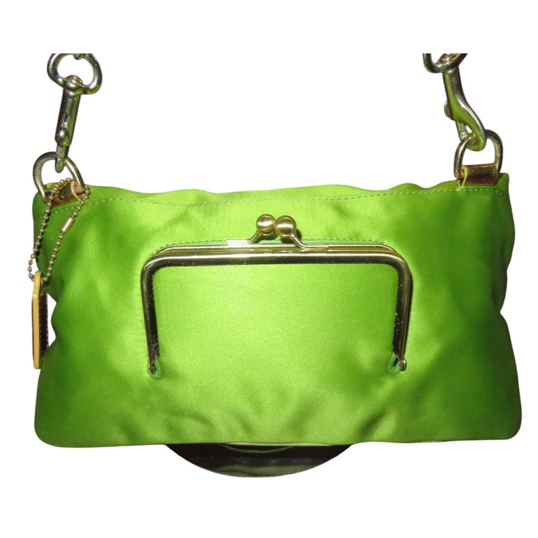 ショルダーバッグ vintage coach amanda kisslock satin bag Coach Rare Amanda Satin Fold Over Clutch Flap Bag on Chain With