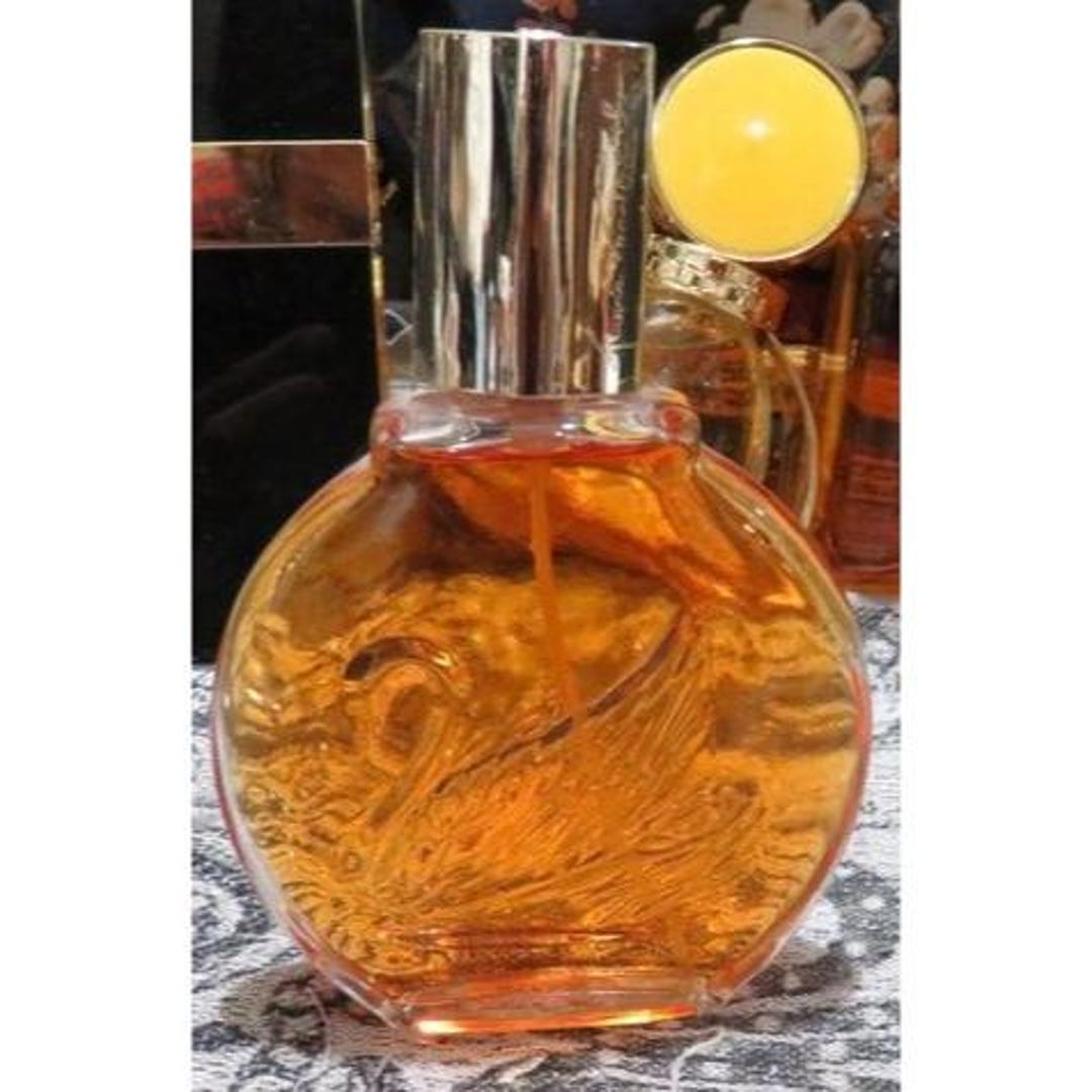 VANDERBILT by Gloria Vanderbilt EDT Spray 1.7 OZ Jasmine  display picture 2