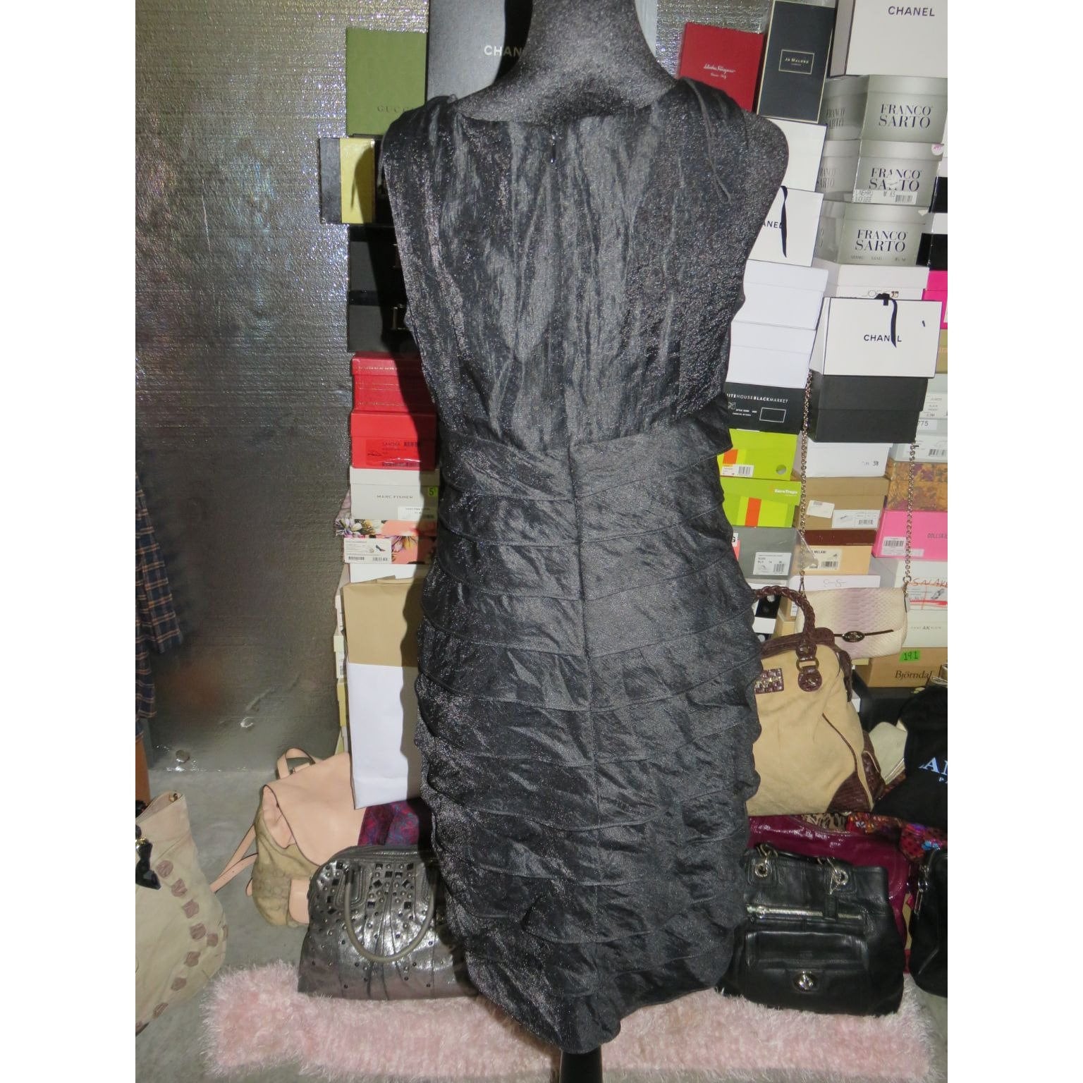 LONDON TIMES Vintage Black Shimmering Rayon Sleeveless