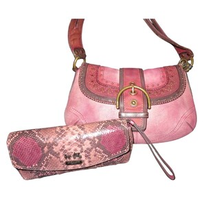 Cartera de cuero con tachuelas Soho y pitón en relieve de Coach Ombre Dégradé