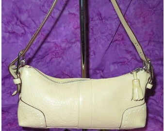 COACH Vintage Hamptons Demi Baguette Underarm Shoulder Bag