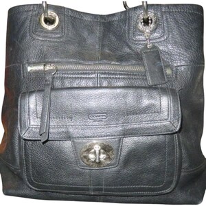 COACH Hampton 15694 zwarte leren handtas met klep en klep met klep en sluiting afbeelding 2