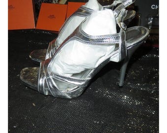 Rasolli Silver Italian Leather T strap slingback heels size 8.5