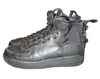 Nike SF Air Force 1 Y2K Mid Triple Black size 10 17753 005 military style high top sneakers