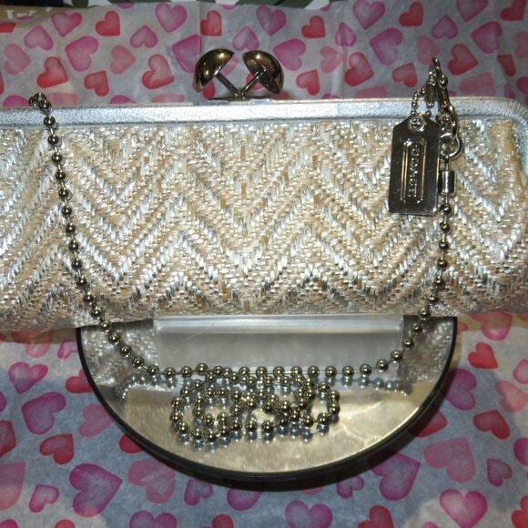 Coach 1941 Amanda Darcy Kiss Lock Kisslock Woven Clutch on