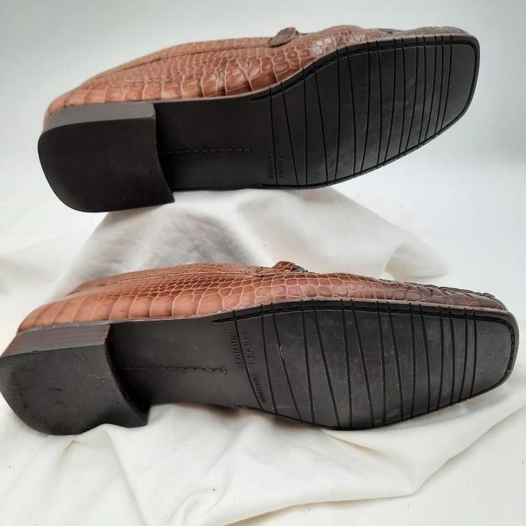 Vintage Stuart Weitzman brown crocodile-embossed tassel loafers - sz 8 Stuart Weitzman Brown Italian Leather Croc Embossed Gem  main image 2