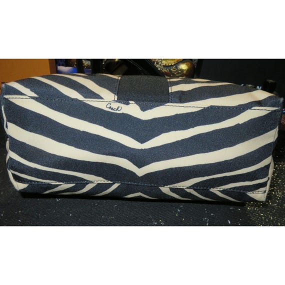 COACH Y2K Signature Zebra Stripe Animal Print Can… - image 5