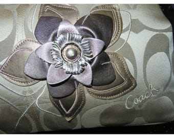 Coach SIGNATURE C BUCKLE VICTORIAN FLORAL PRINT S L Coach F88877 Gallery Victorian Floral Print Tote Bag - Black  main image 4