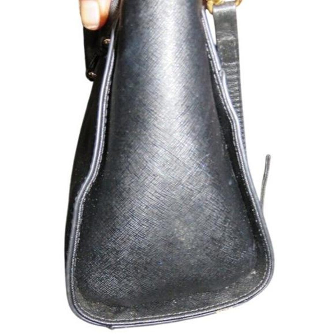 Vince Camuto Vintage Black Italian Leather Tote Handbag Crossbody with original charm, photo 4 sur 5