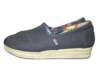 Bobs von Skechers Black Canvas Slip On Espadrilles Memory Foam Kissen