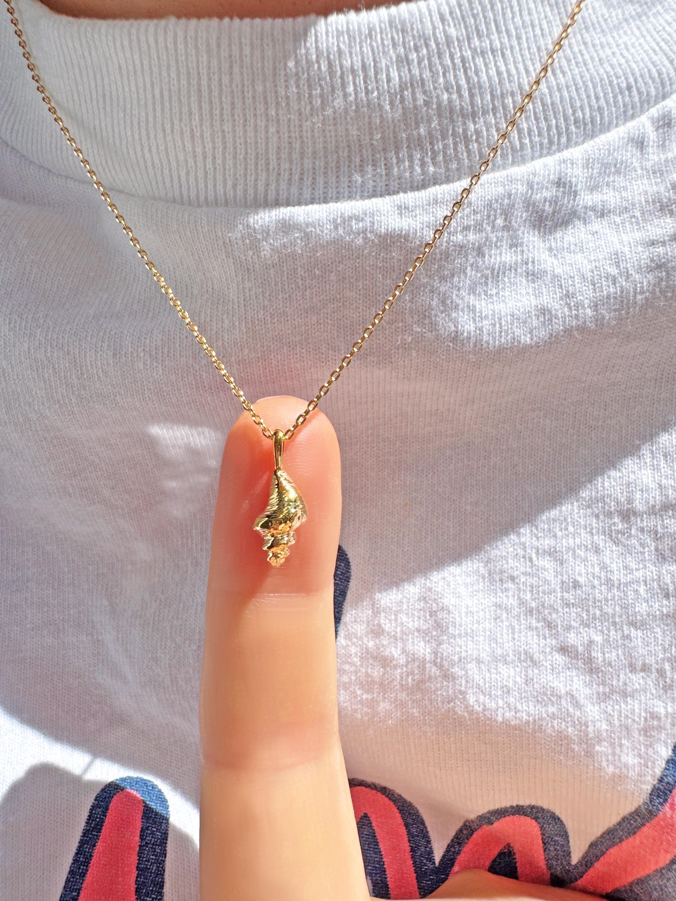 アクセサリーその他 Shells Pendant Necklace Mini Seashell Charm Pendant Necklace Real 10K Yellow White