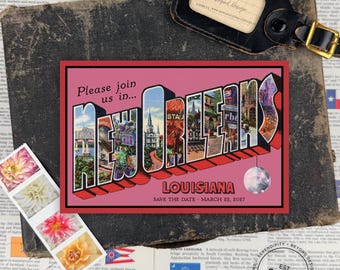 Può includere: Un cartoncino rettangolare save the date con il testo Please join us in New Orleans Louisiana March 22 2027. Il design include lettere 3D stilizzate riempite con scene fotografiche di New Orleans e una grafica a palla da discoteca su sfondo rosa.