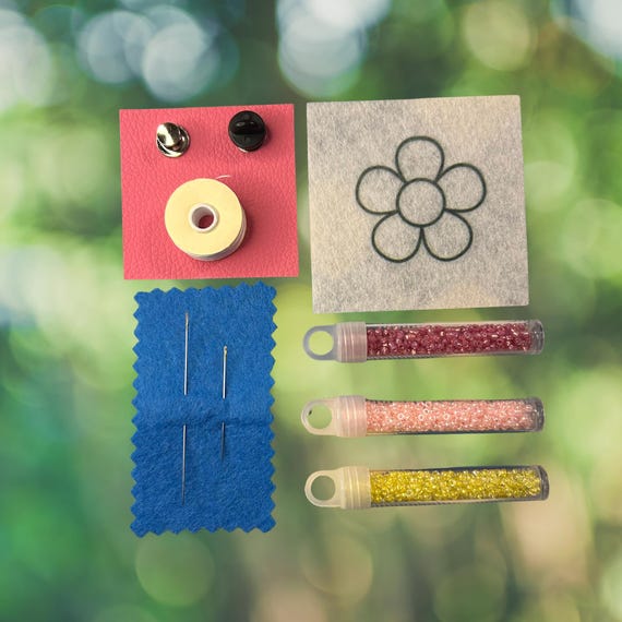 Métis Beadwork Kit | 5 Petal Flower Pin | Miyuki beads