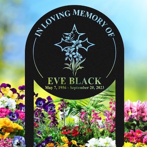 Cartello commemorativo personalizzato con picchetti, palo a croce tributo personalizzato, lapide da giardino in metallo con nome, lapide, in amorevole memoria, targa commemorativa