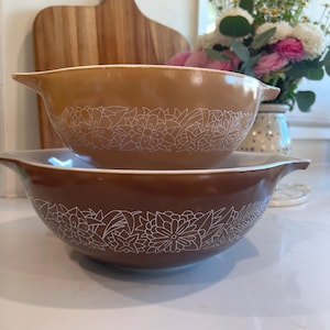 Vintage Pyrex 444 and 443 Woodland Cinderella Bowls with Pour Handles Corning NY USA