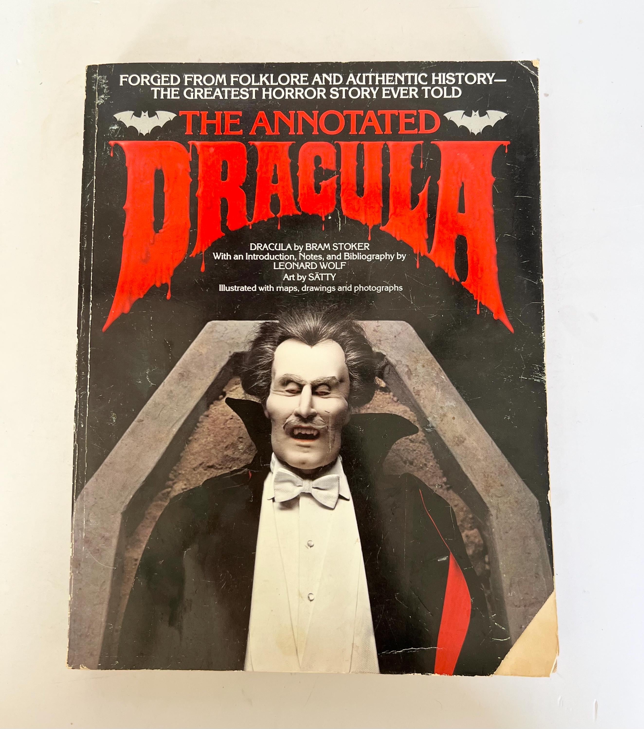 The Annotated Dracula - Bram Stoker, Leonard Wolf, Art by SÄTTY - Ballantine Books - 1975 Vintage Book - Horror