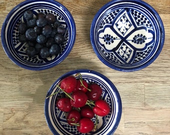 Small "Zwak" Bowl In Moroccan Blue & White