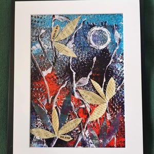 Questa è la mia isola. Collage su stampa artistica Gelli, realizzato con colori acrilici e carte riciclate da libri vintage salvati dalla discarica.