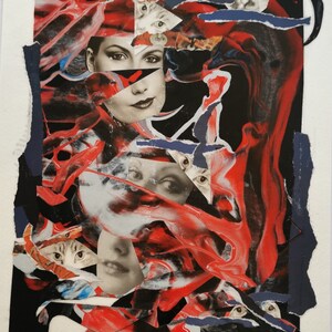 Arte de collage original de H Dressekie. Acrílico y papel sobre cartulina. Sin marco. Arte mural rojo y negro único 'Cats Eyes' del artista británico.