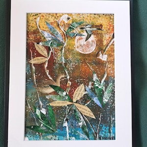 Collage su Gelli Art. Realizzato nel Regno Unito utilizzando tecniche miste con carte di libri d'epoca salvati dalla discarica. 'Flying Duck'