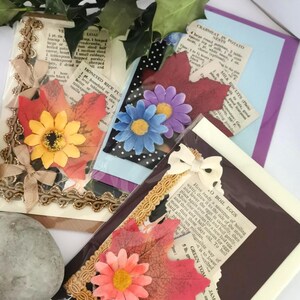 Biglietto d'auguri originale fatto a mano con ricette vintage e decorazioni floreali/foglie dell'artista inglese H Dressekie di Gobbolino. Natale, compleanno.