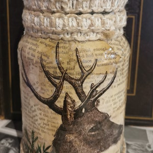 Barattolo per collage decoupage con coperchio. Carta riciclata su barattolo di vetro riciclato con decorazione Cervo. Regalo di compleanno unico fatto a mano