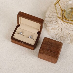 Triple Flip houten ringdoos, verlovingsringdoos, gepersonaliseerde ringdoos voor huwelijksceremonie, 1/2 sleuven ringdoos, trouwringhouder