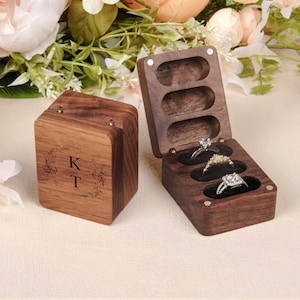 Triple Flip houten ringdoos, aangepaste ringendoos, walnootringdoos, drievoudige gleufringdoos voor bruiloft, ringdoos met 3 sleuven, huwelijkscadeau voor haar