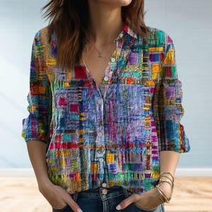 Camicetta da donna colorata con stampa patchwork, top casual, camicia boho, camicia hippie, camicia con bottoni, camicia estiva, camicia da donna, regalo per lei