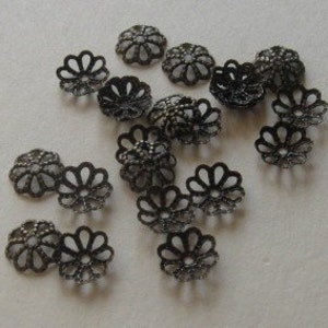 50 Antiqued brass daisy bead caps 7mm image 5