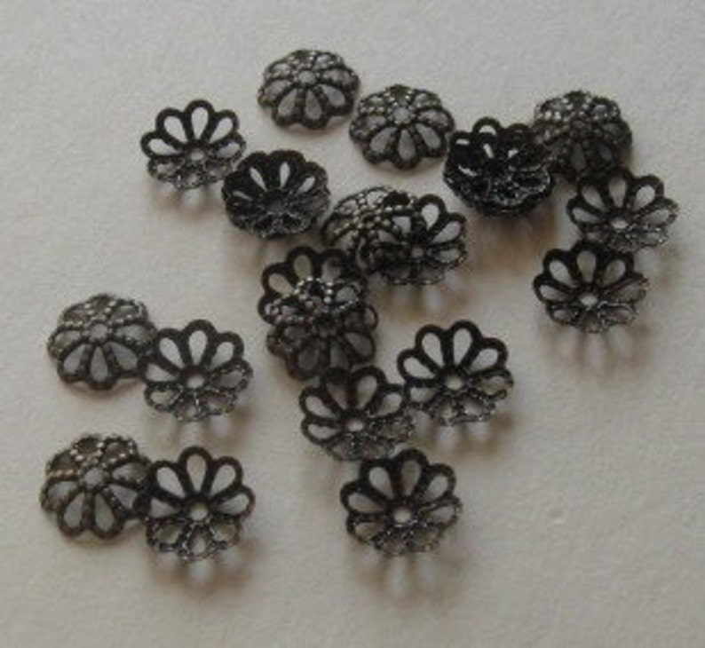 50 Antiqued brass daisy bead caps 7mm image 5