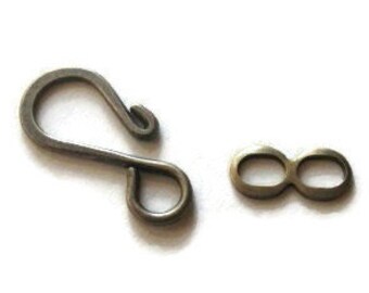 20 Antiqued brass hook and loop clasps 27mm