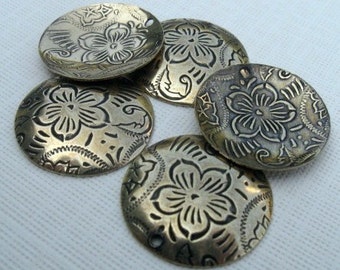 20 Antique gold finish round brass flower charms 20mm