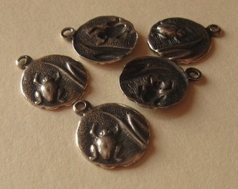 13 Silver plated brass tiny frog charms 9.5mm
