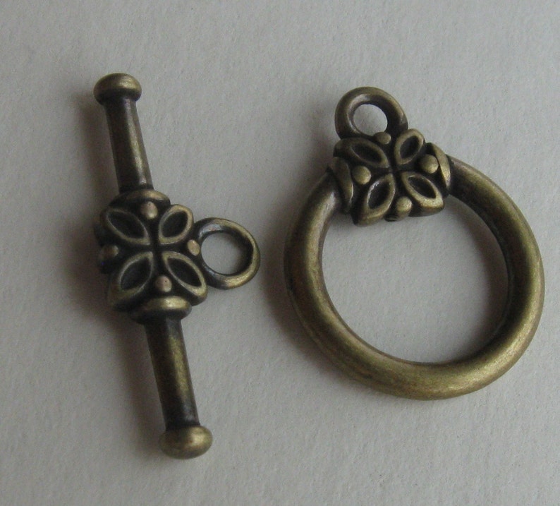 4 Antique brass 14mm toggle clasps 画像 5