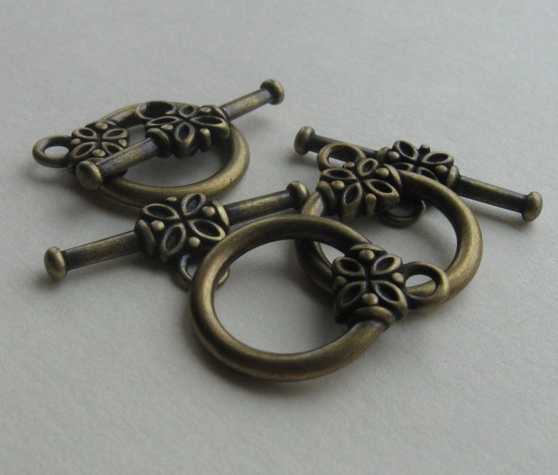 4 Antique brass 14mm toggle clasps 画像 2