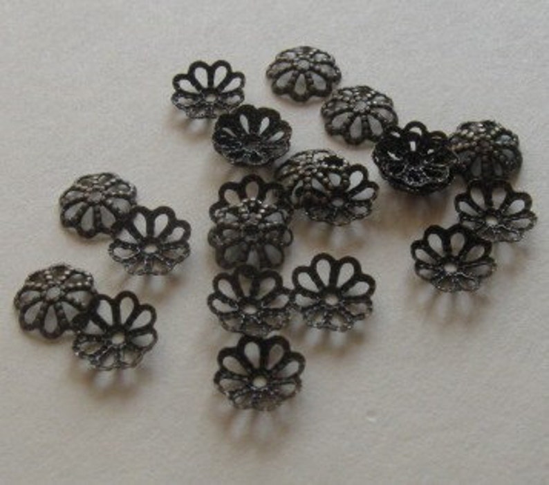 50 Antiqued brass daisy bead caps 7mm image 3