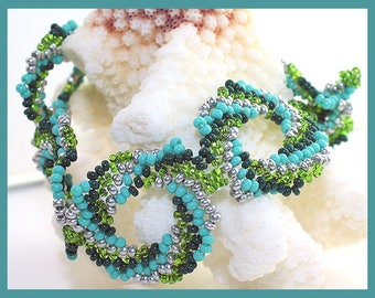 Turquoise, Green, and Silver Spiral Link Beadwoven Bracelet with Beadwoven Toggle Clasp SRAJD