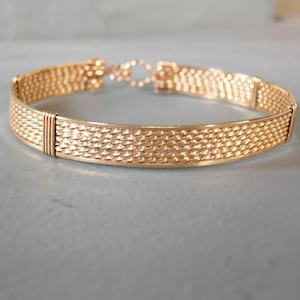 Gold Wire Bracelet - Wirewrapped Bangle - Unique 14kt Gold Filled Wire Bracelet - Stackable Bracelet - Gift For Her - STTTTTTS