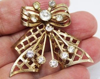 Vintage Rhinestone Bow Pin - Retro Goldtone Brooch - Collectible Jewelry - Glam Jewelry Lover