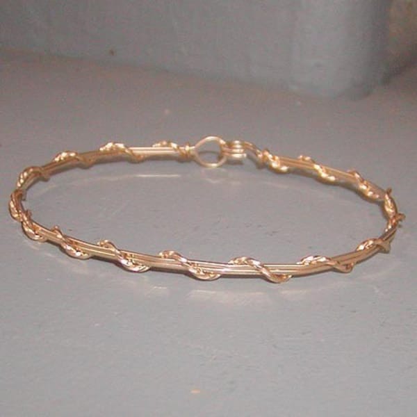 14kt Gold Filled Bracelet - Gold Bangle - Sweet Simple Wirewrapped Bracelet - Stackable Bracelet - Thin Bangle - SSwa