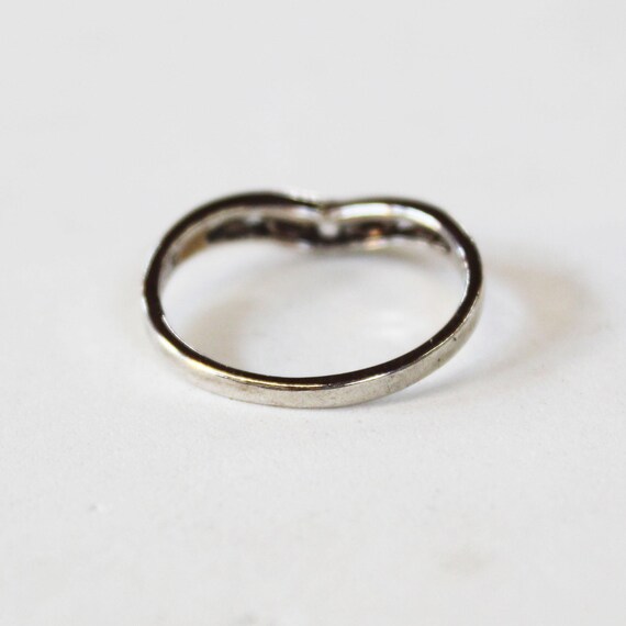 Vintage Sterling V-Shape Ring - Stackable Silver … - image 8