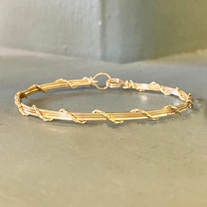 Gold Wire Bangle - Charming and Feminine 14kt Gold Filled Wirewrapped Bracelet - Stackable Bracelet - Teen Jewelry - SSSwa