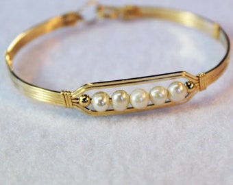 Pearl Bead Bracelet - Wirewrapped Gold Bangle - Stackable Bracelet - Freshwater Pearls - June Birthstone - Great Gift