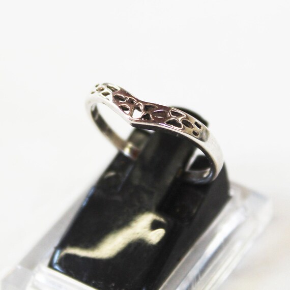 Vintage Sterling V-Shape Ring - Stackable Silver … - image 6