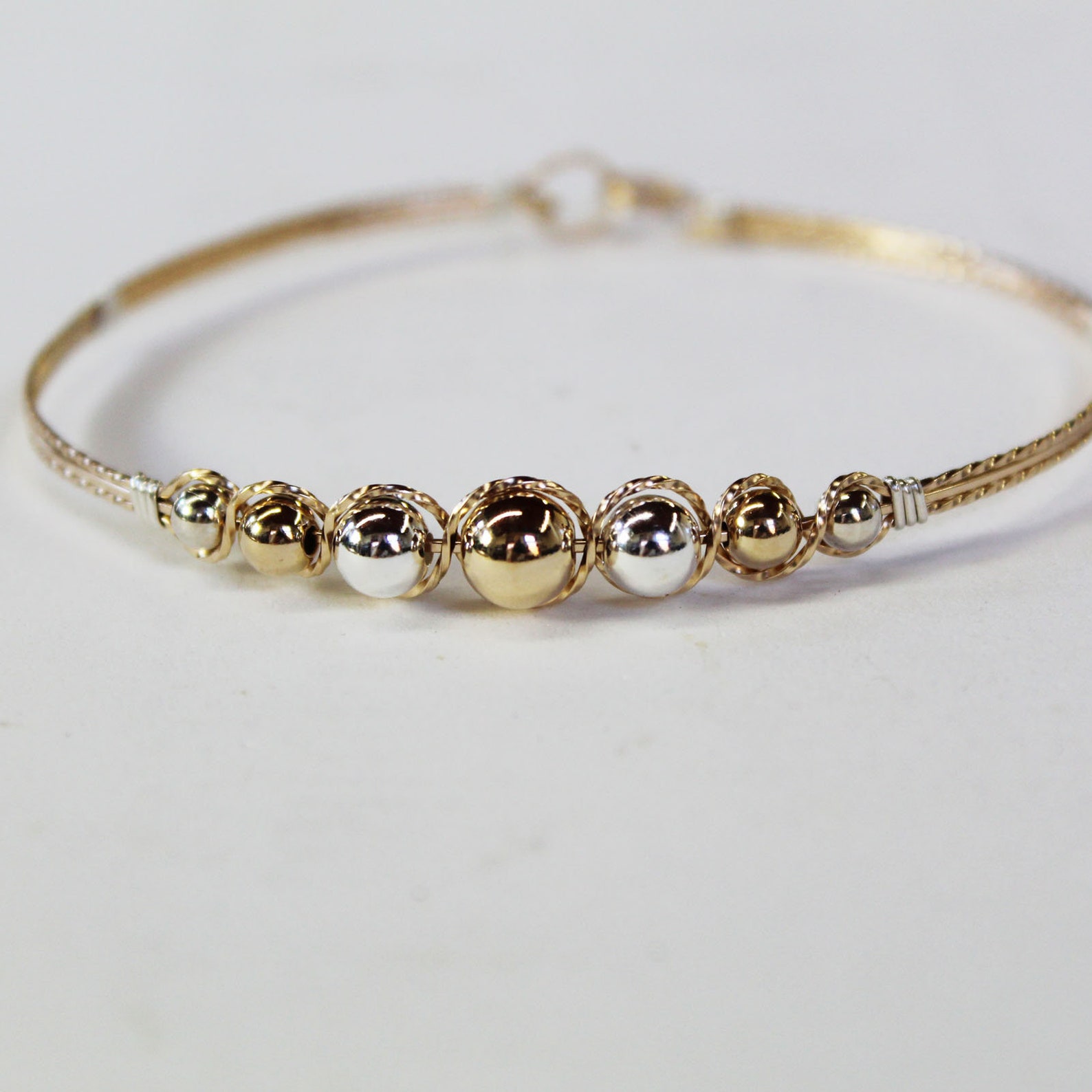 Two Tone Bracelet Graduated Beads Wire Bracelet Silver and - Etsy