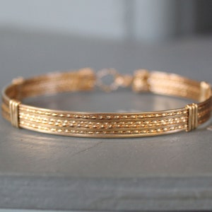 Gold Wirewrapped Bracelet - Wire Bangle - Unique 14kt Gold Filled Wire Bracelet - Stackable Bracelet - Anniversary Gift - STSTTSTS