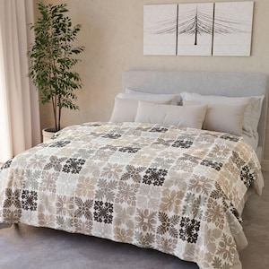 Hawaiian Quilt Pattern Soft Polyester Blanket, Throw, Hawaii Design, Gift For Home, Her, Him, Baby, Mom