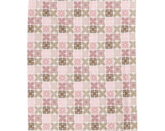 Hawaiian Quilt Pattern Velveteen Plush Blanket, Throw, Hawaii Design, Gift For Baby Girl, Shower, Nursery, Mom, Home, Pink/White, 3 Sizes