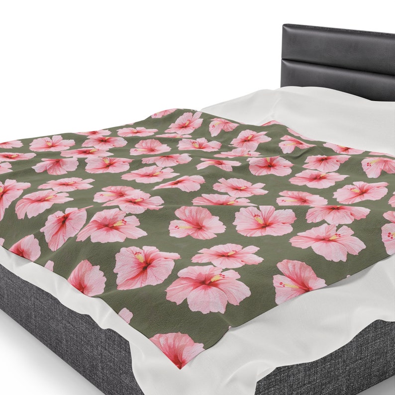 Hawaiian Hibiscus Flower Plush Velveteen Blanket, Local Hawaii Decor, Tropical, Throw, Gift for Mom, Her, Baby Shower, Floral, Pink image 9